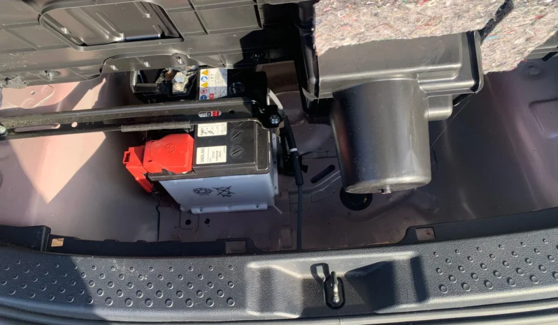 
								Toyota Sienta Hybrid 2019 G full									