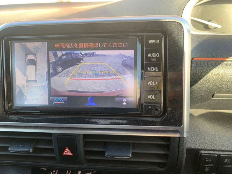 
								Toyota Sienta Hybrid 2019 G full									