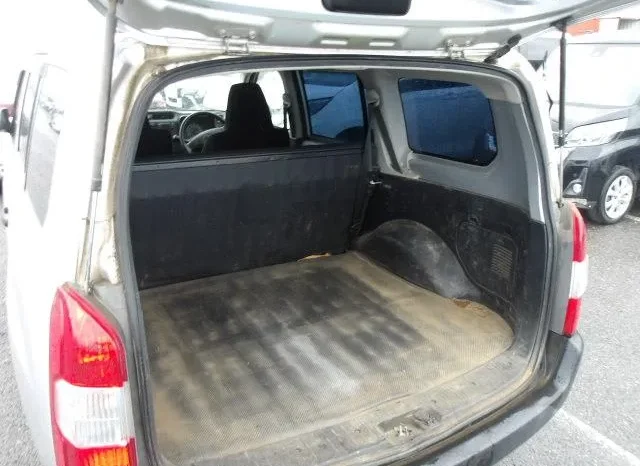 
								Toyota Probox 2019 DX Comfort 2WD full									