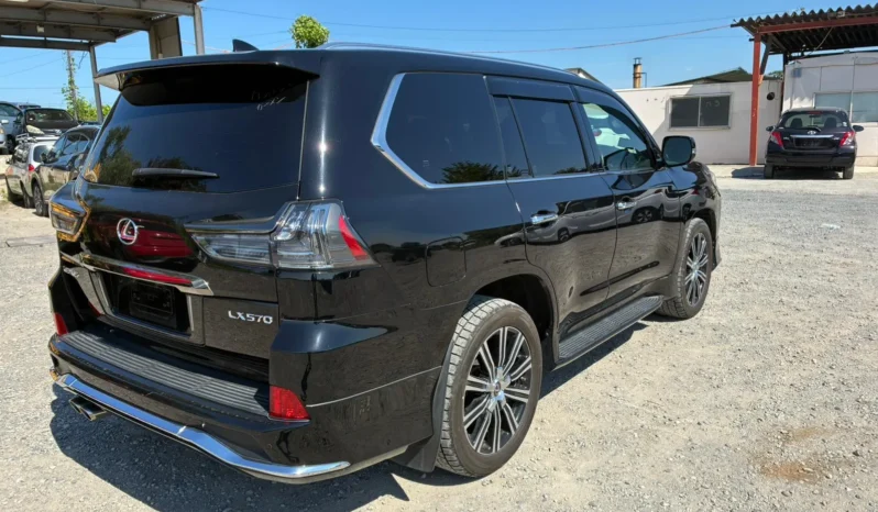 
								Lexus LX570 2020 Black Sequence Si full									