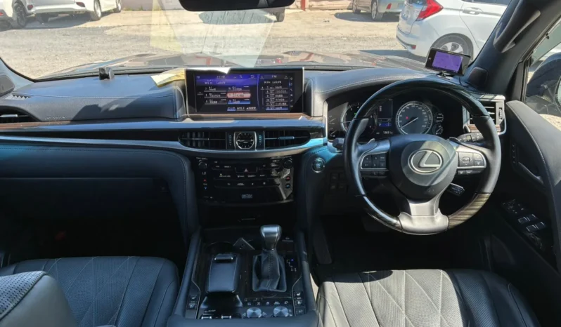 
								Lexus LX570 2020 Black Sequence Si full									