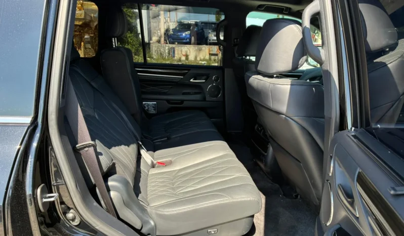 
								Lexus LX570 2020 Black Sequence Si full									