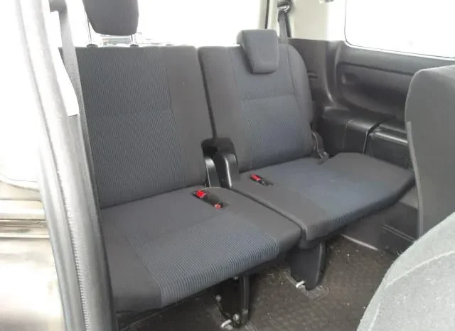 
								Toyota Noah 2019 2WD 8 Seater full									