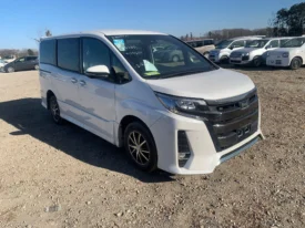Toyota Noah WXB Non hybrid 2019