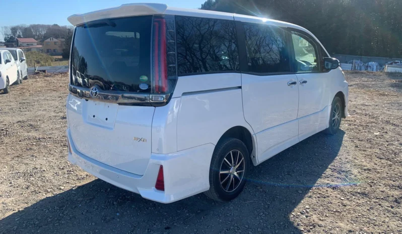 
								Toyota Noah WXB Non hybrid 2019 full									