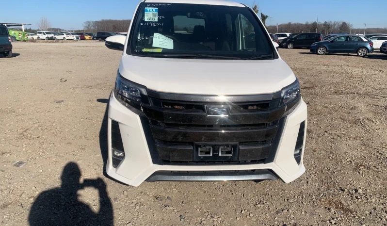 
								Toyota Noah WXB Non hybrid 2019 full									