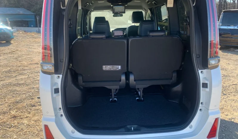 
								Toyota Noah WXB Non hybrid 2019 full									