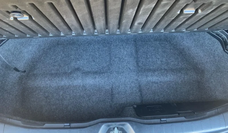 
								Toyota Noah WXB Non hybrid 2019 full									