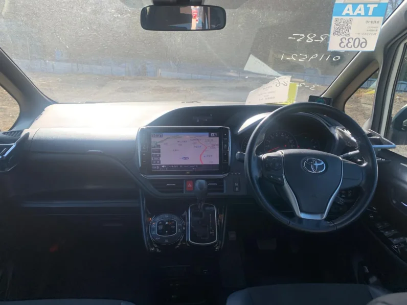
								Toyota Noah WXB Non hybrid 2019 full									