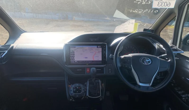 
								Toyota Noah WXB Non hybrid 2019 full									