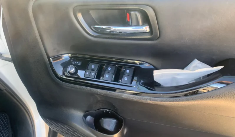 
								Toyota Noah WXB Non hybrid 2019 full									