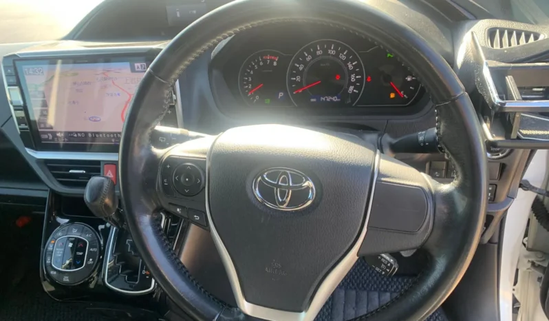 
								Toyota Noah WXB Non hybrid 2019 full									