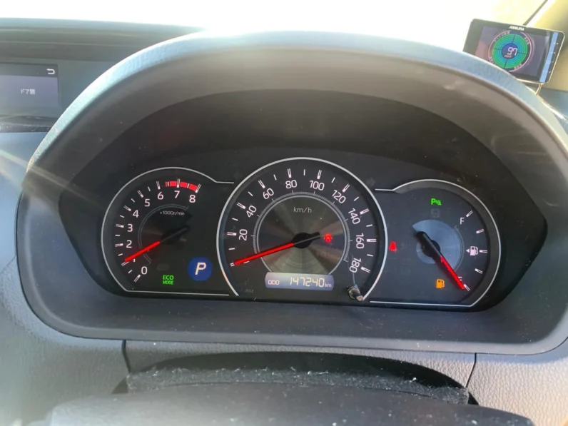 
								Toyota Noah WXB Non hybrid 2019 full									