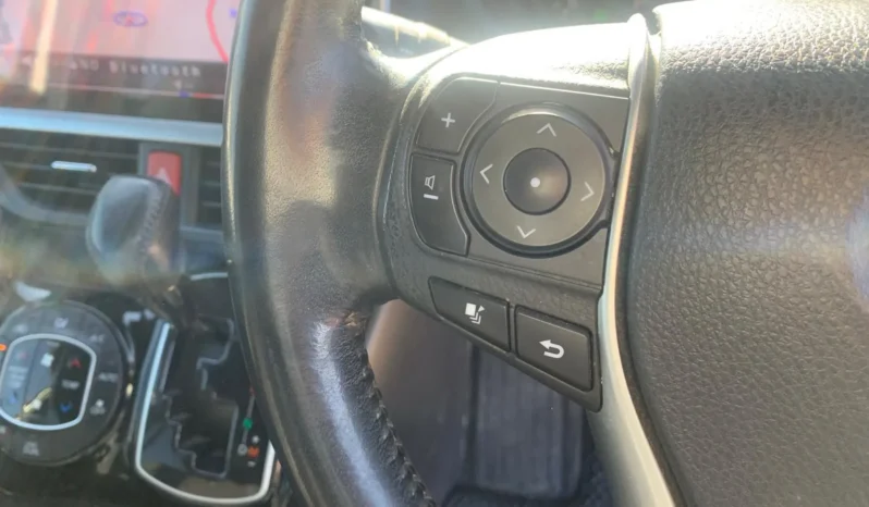 
								Toyota Noah WXB Non hybrid 2019 full									