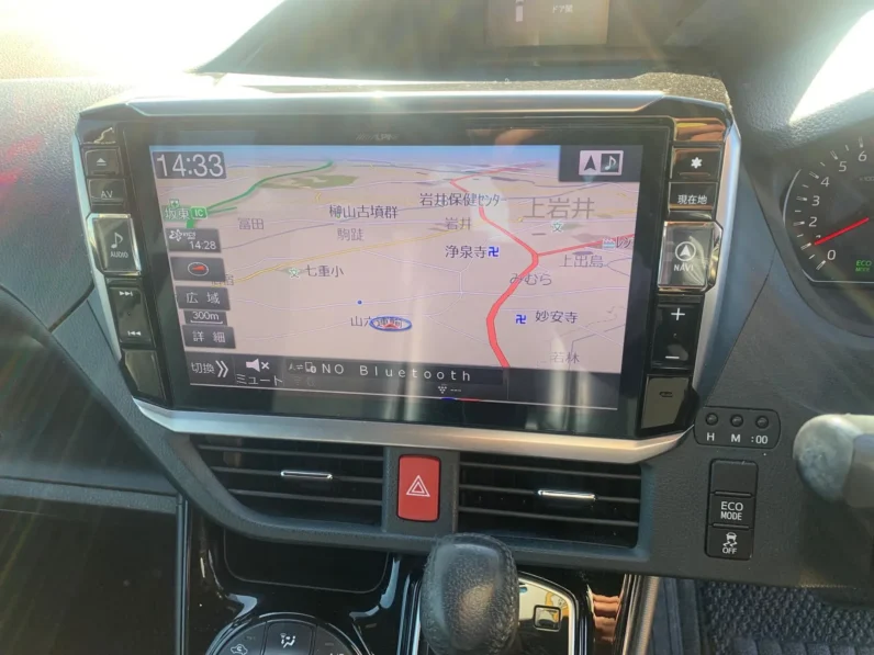 
								Toyota Noah WXB Non hybrid 2019 full									