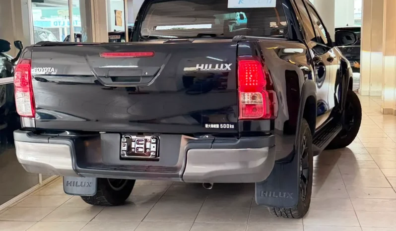 
								Toyota Hilux Double Cabin 2020 Z Black Rally Edition Automatic full									