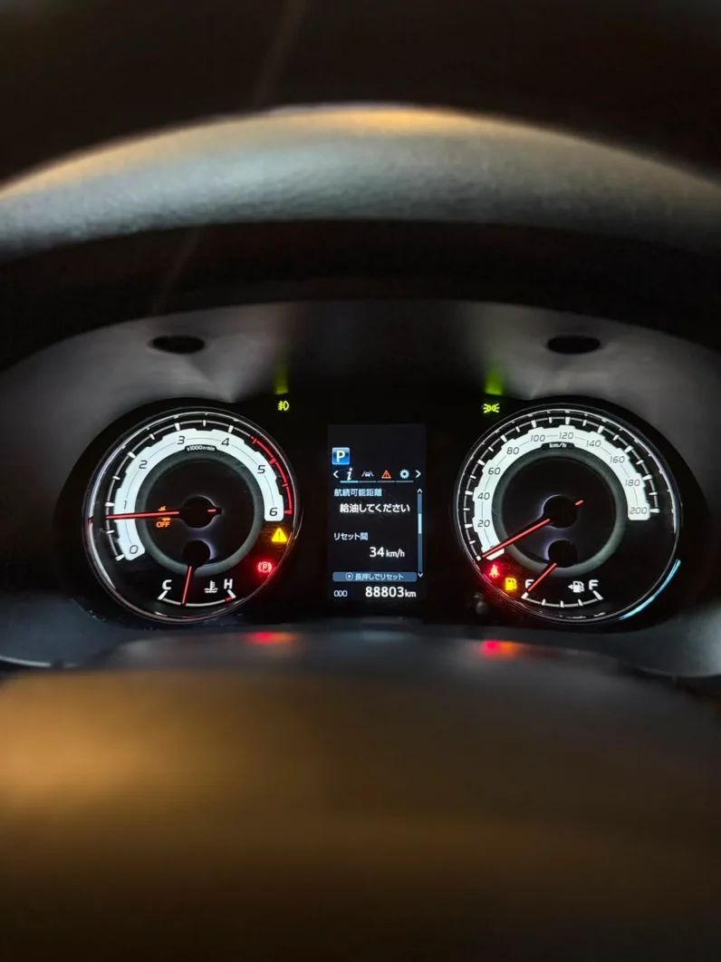 
								Toyota Hilux Double Cabin 2020 Z Black Rally Edition Automatic full									