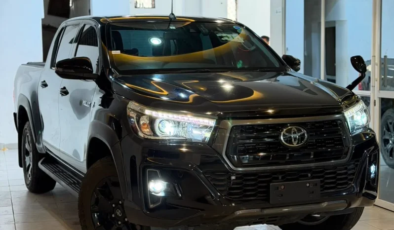 
								Toyota Hilux Double Cabin 2020 Z Black Rally Edition Automatic full									