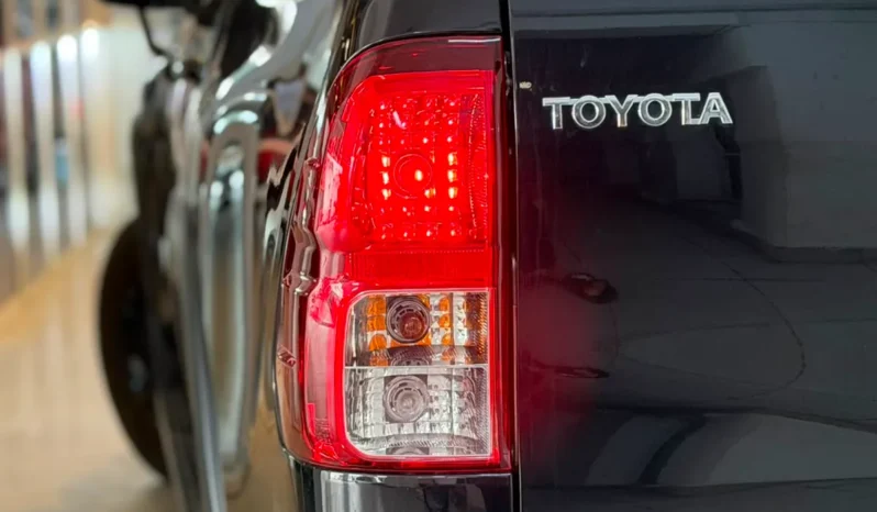 
								Toyota Hilux Double Cabin 2020 Z Black Rally Edition Automatic full									