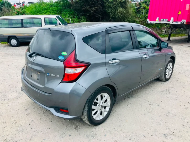 
								Nissan Note e-Power 2019 X full									