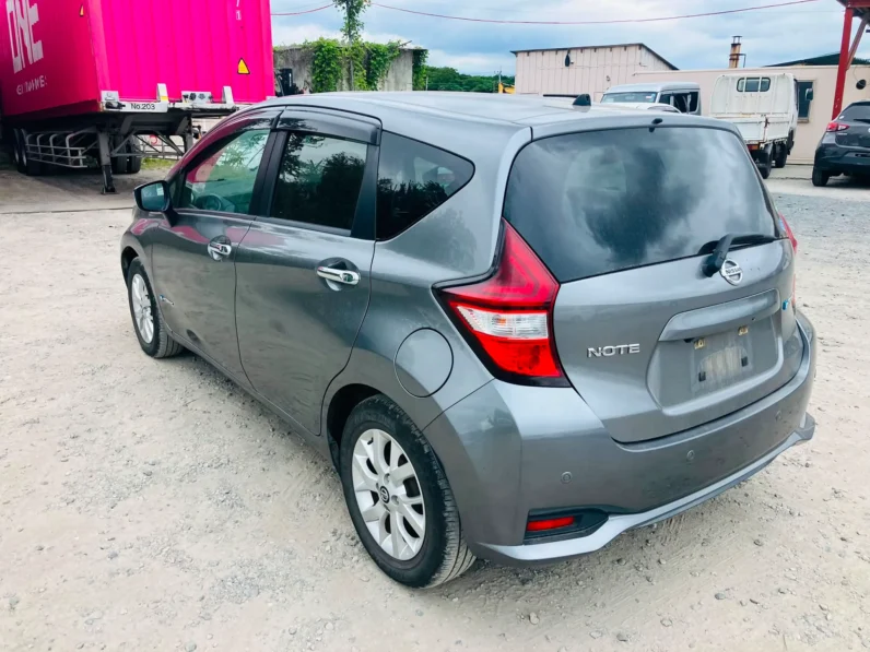 
								Nissan Note e-Power 2019 X full									