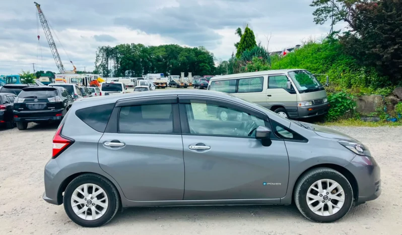 
								Nissan Note e-Power 2019 X full									