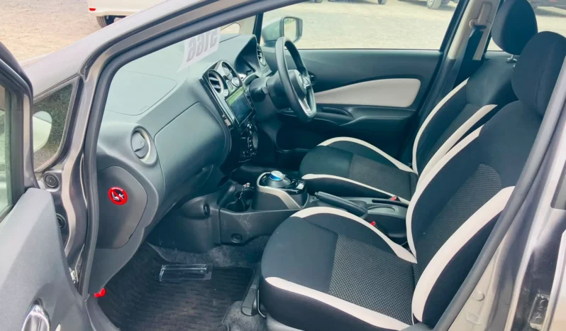 
								Nissan Note e-Power 2019 X full									