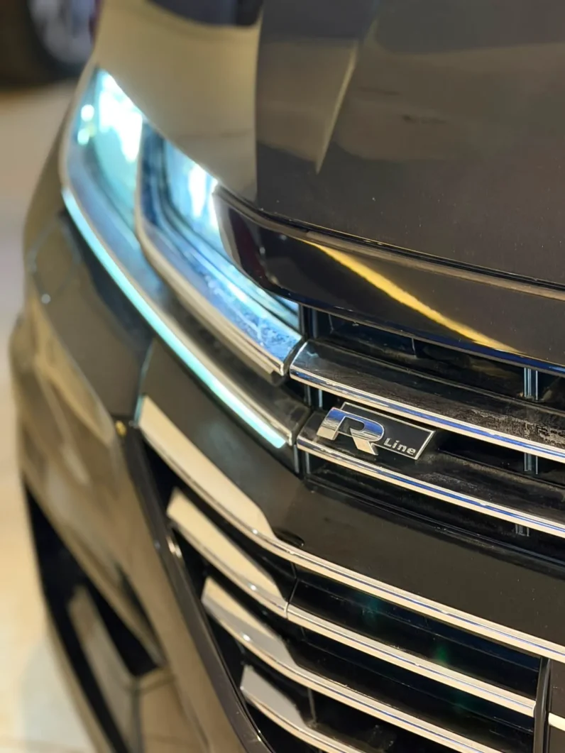 
								Volkswagen Arteon R-Line 2019 4Motion Sunroof full									