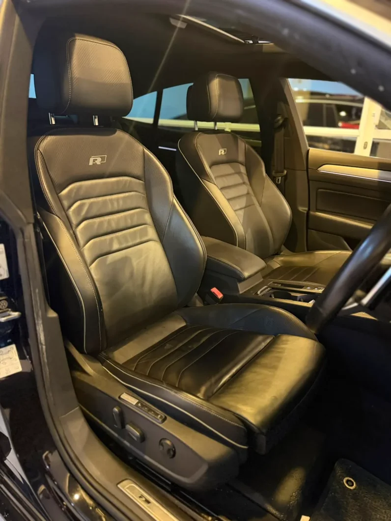 
								Volkswagen Arteon R-Line 2019 4Motion Sunroof full									