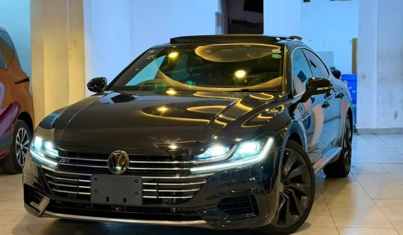 
								Volkswagen Arteon R-Line 2019 4Motion Sunroof full									