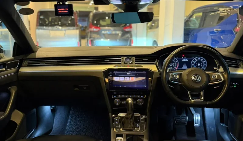 
								Volkswagen Arteon R-Line 2019 4Motion Sunroof full									