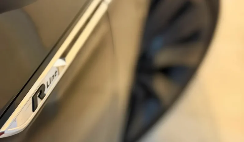 
								Volkswagen Arteon R-Line 2019 4Motion Sunroof full									