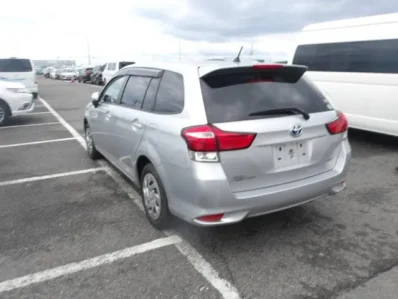 Toyota Corolla Fielder Hybrid 2019