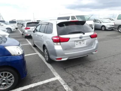 Toyota Corolla Fielder Hybrid 2019
