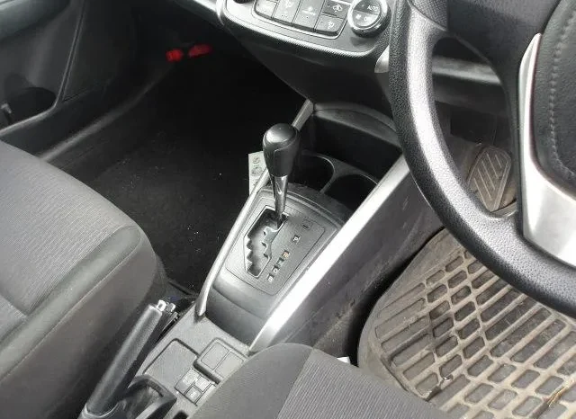 
								Toyota Corolla Fielder Hybrid 2019 full									