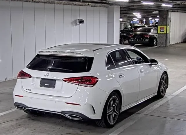 
								Mercedes Benz A180 2019 AMG Line with Sunroof full									