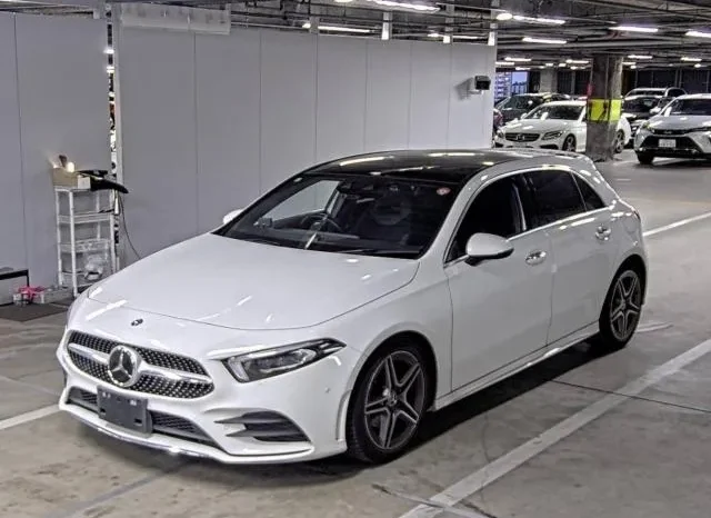 
								Mercedes Benz A180 2019 AMG Line with Sunroof full									