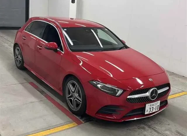 
								Mercedes Benz A180 2019 AMG Line full									