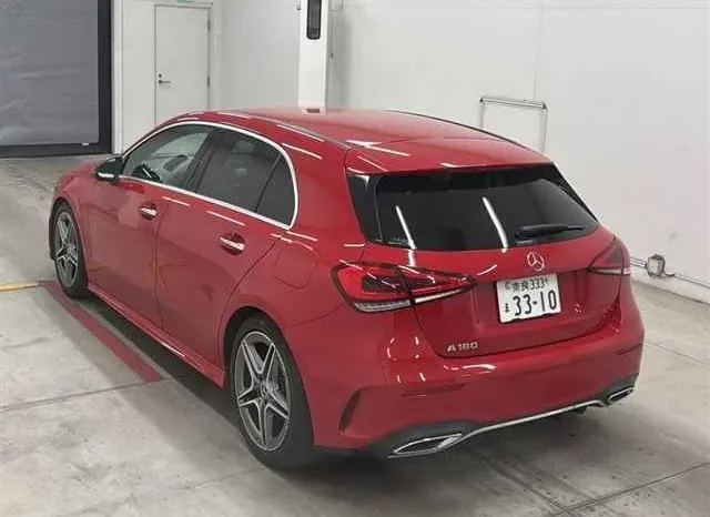 
								Mercedes Benz A180 2019 AMG Line full									