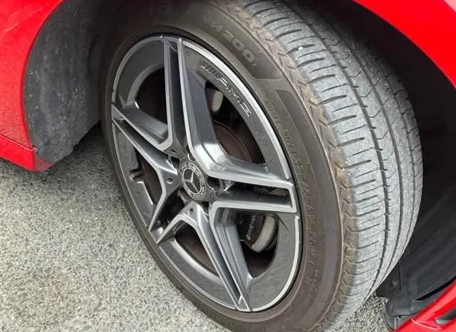 
								Mercedes Benz A180 2019 AMG Line full									