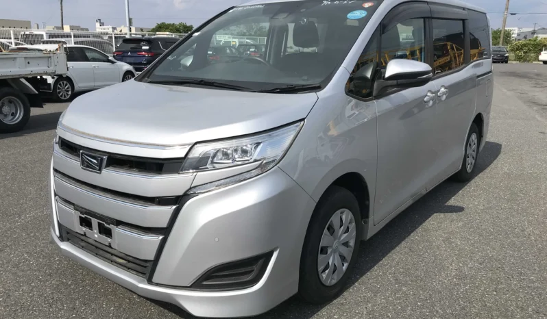 
								Toyota Noah 2019 X 8 Seater full									