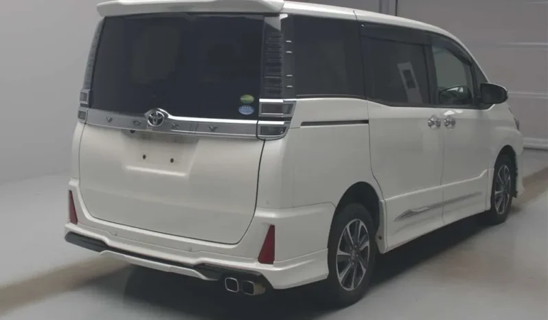 
								Toyota Voxy 2019 ZS Kirameki full									