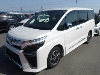 Toyota Voxy 2019 ZS Kirameki
